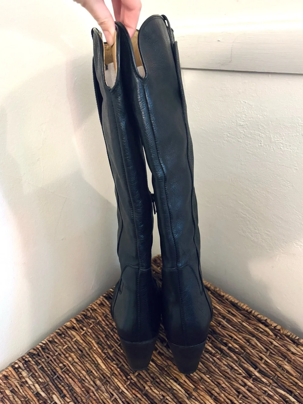 Frye Tall Knee High Black Leather Riding Boots Size 8.5